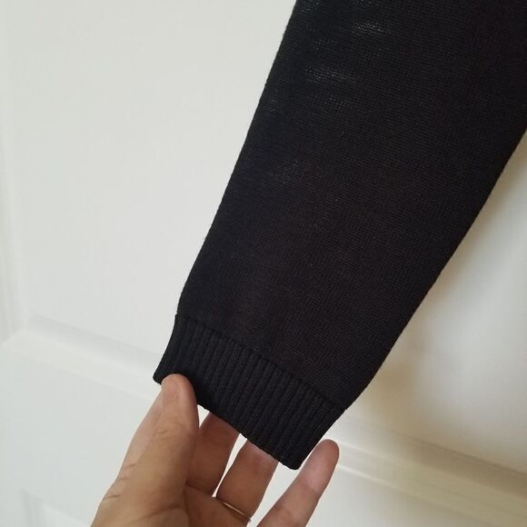 Five plus sweater - Picture 6 of 6